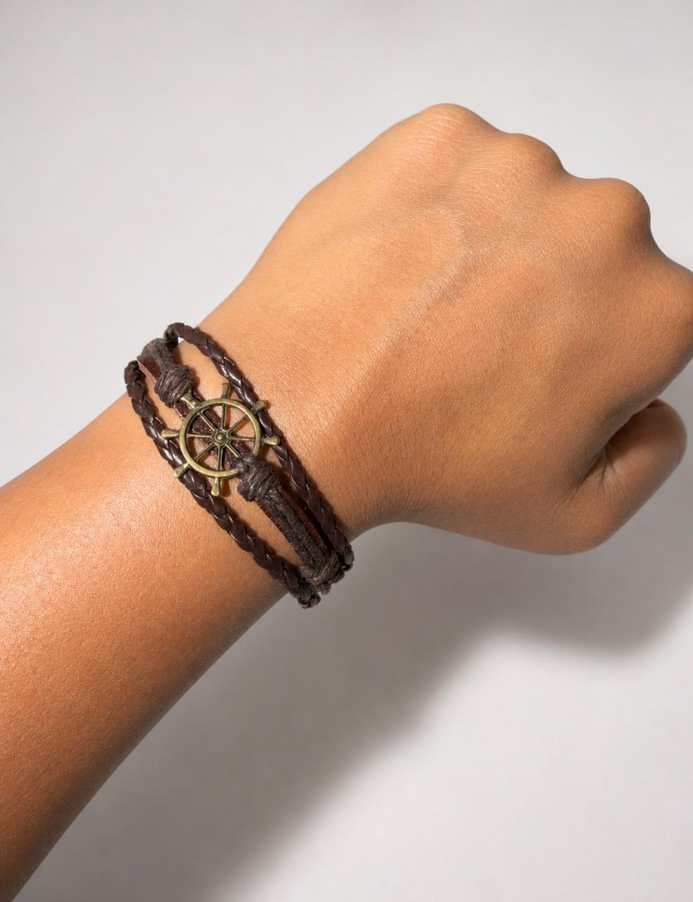 Helm Voyager Bracelet